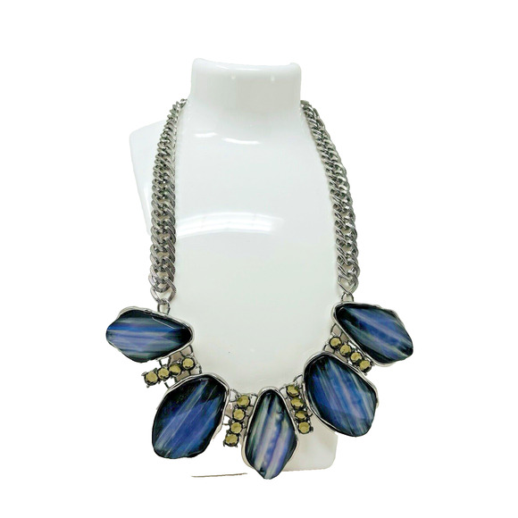 Chicos Necklace Lot of 4 Modern Costume Jewelry 2 Long 1 Bib 1 Statement - Picture 3 of 15